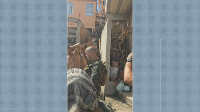 Morro dos Macacos tem manhã de intenso tiroteio, e 7 homens são presos por PMs do Bope | Rio de Janeiro
