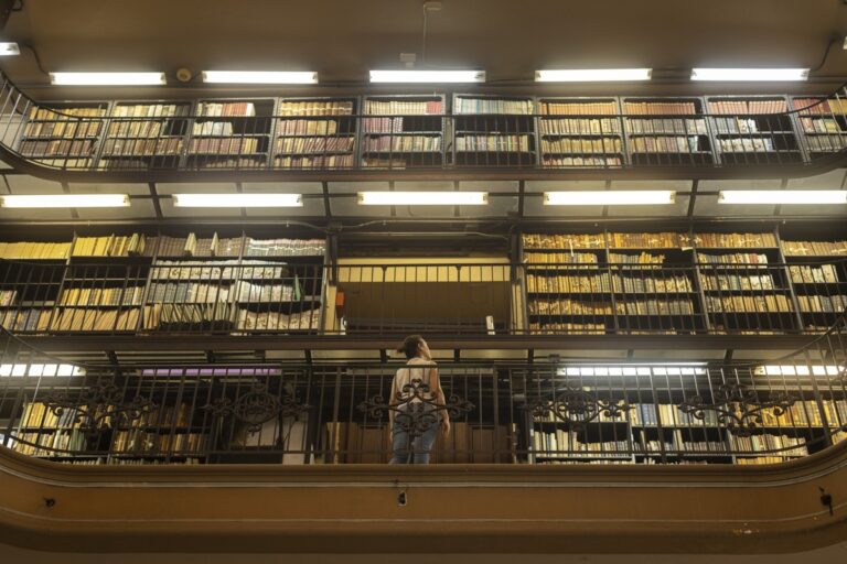Próxima Capital Mundial do Livro, Rio investe em rede de bibliotecas públicas