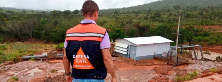 Deslizamento de terra no interior de Minas deixa 9 mortos, sendo duas crianças