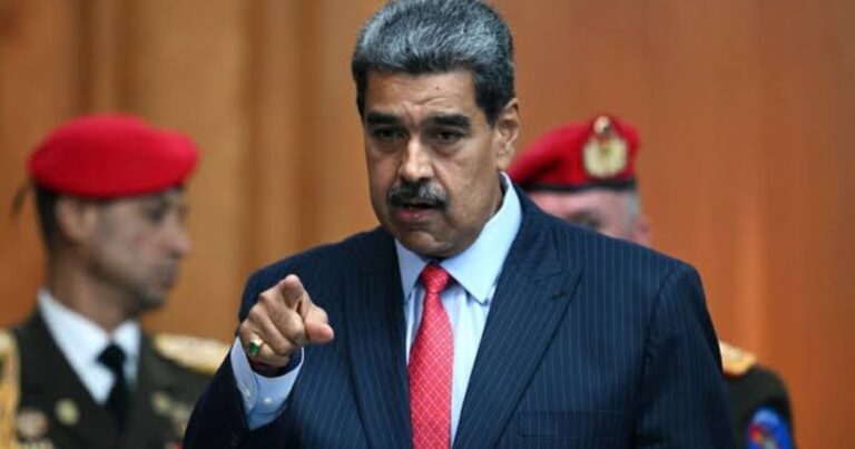 Venezuela fecha fronteira com o Brasil e tensões políticas se intensificam – Noticias R7 Venezuela fecha fronteira com o Brasil e tensões políticas se intensificam – Noticias R7