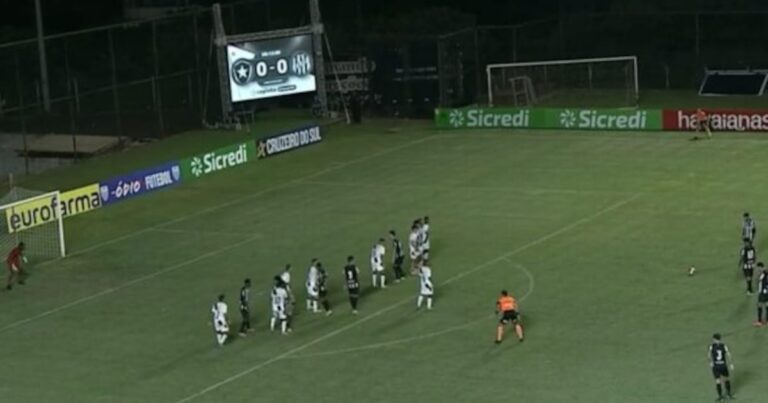 Botafogo marca nos acréscimos, elimina Ponte Preta e avança às oitavas da Copinha – R7 Esportes