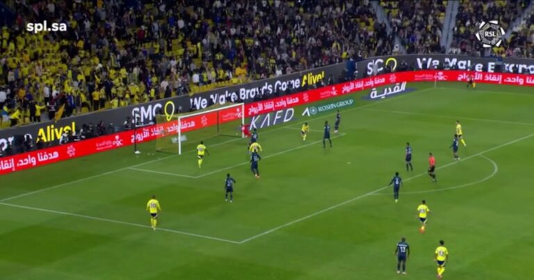 Mané abre o placar para o Al-Nassr no rebote