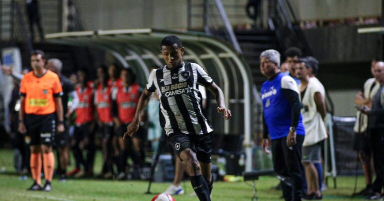 Botafogo marca nos acréscimos, vence a Ponte Preta e avança às oitavas da Copinha – R7 Esportes