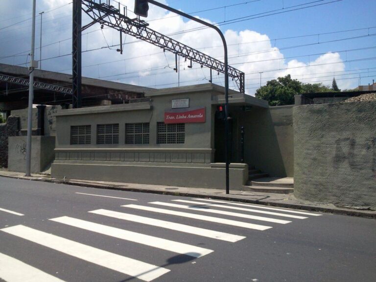 Rocha, Todos os Santos, Encantado… As antigas estações de trem do Rio que foram desativadas