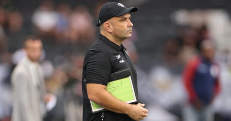 ‘A diretoria vai dar a resposta’ – R7 Esportes