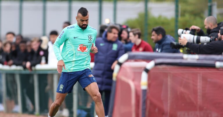 Cruzeiro paga R$ 43,7 milhões à vista ao Flamengo e fecha com Fabrício Bruno