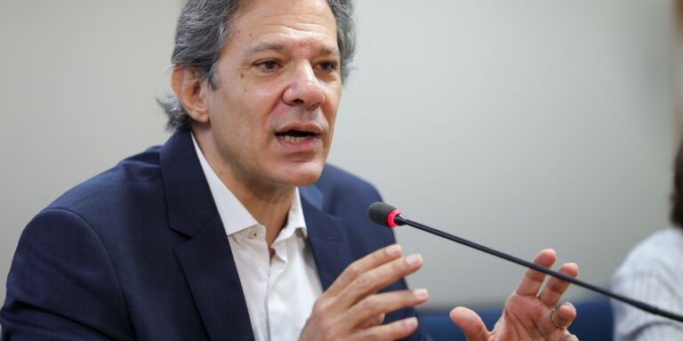 Fake news sobre Haddad leva AGU a acionar a Meta por remoção Fake news sobre Haddad leva AGU a acionar a Meta por remoção
