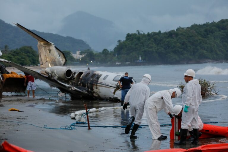 ‘Nasci de novo’, diz mulher internada após ser atingida por estilhaço de avião que caiu em Ubatuba