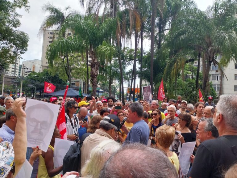 Após sucesso de ‘Ainda estou aqui’, protesto exige tombamento de quartel onde Rubens Paiva desapareceu