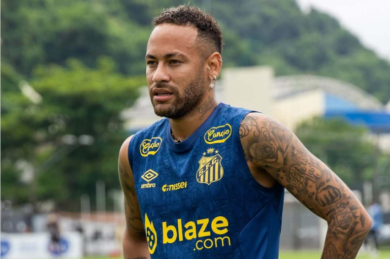 Neymar cita três times melhores que o Santos no Brasil Neymar cita três times melhores que o Santos no Brasil
