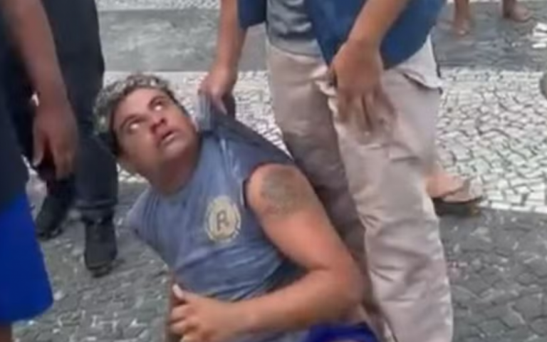 Ambulante é preso em conflito com guardas municipais na Carioca | Rio de Janeiro