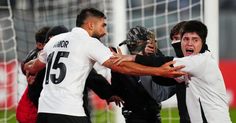 Caos em Colo Colo x Fortaleza será analisado na Conmebol e pode acabar com derrota dos chilenos