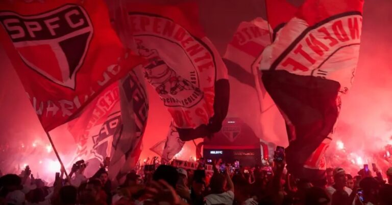 Organizada do São Paulo faz reunião com jogadores, comissão técnica e diretoria – R7 Esportes Organizada do São Paulo faz reunião com jogadores, comissão técnica e diretoria – R7 Esportes