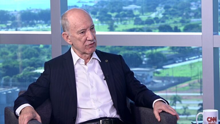 “Desafio é reeleição de Lula”, afirma candidato à presidência do PT