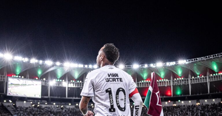 Como foi o retorno de Neymar aos gramados do Brasileirão em Fluminense x Santos Como foi o retorno de Neymar aos gramados do Brasileirão em Fluminense x Santos