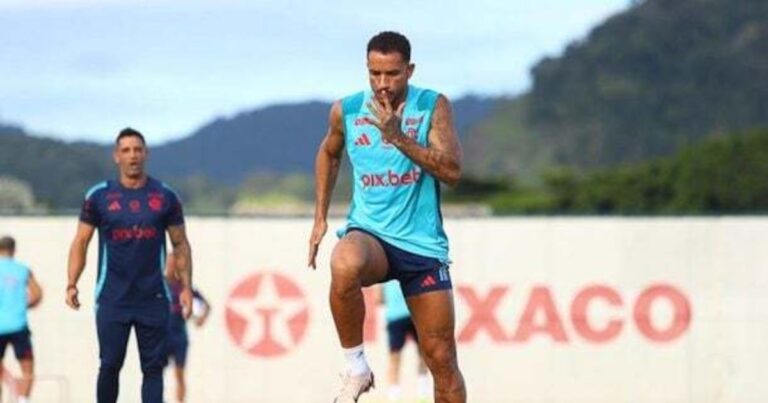 Danilo volta a ser relacionado no Flamengo após 50 dias fora – R7 Esportes Danilo volta a ser relacionado no Flamengo após 50 dias fora – R7 Esportes
