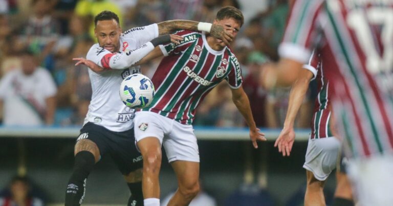 Neymar festeja retorno e cobra mais ‘personalidade’: ‘Mostrar quem realmente é o Santos’ Neymar festeja retorno e cobra mais ‘personalidade’: ‘Mostrar quem realmente é o Santos’