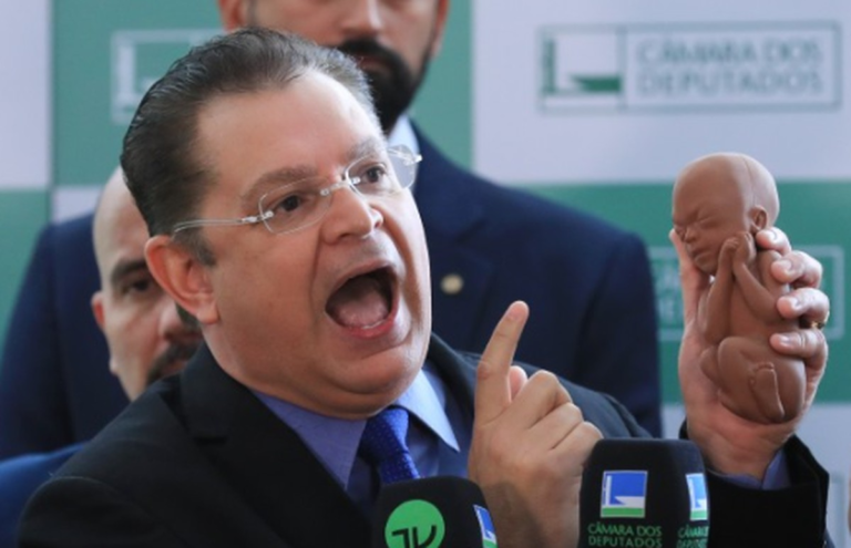 Líder do PL presta solidariedade a Gleisi após fala sobre anistia e vê ‘comportamento autoritário’ de ministros do STF Líder do PL presta solidariedade a Gleisi após fala sobre anistia e vê ‘comportamento autoritário’ de ministros do STF