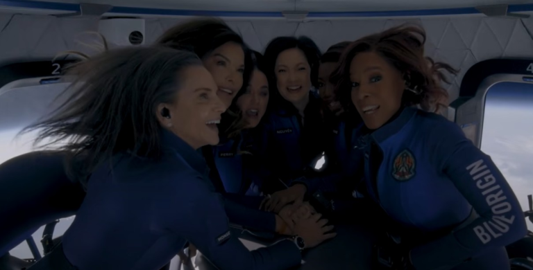 Katy Perry no espaço: Blue Origin divulga vídeo da tripulação no espaço