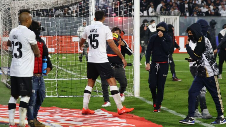 La U critica suspensão de jogo contra Colo-Colo: “Vitória dos violentos“ La U critica suspensão de jogo contra Colo-Colo: “Vitória dos violentos“