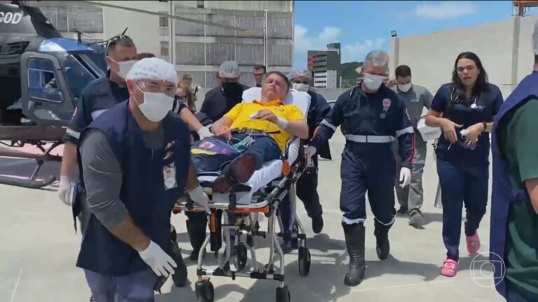 Bolsonaro será transferido em UTI aérea para Brasília, diz senador Rogério Marinho