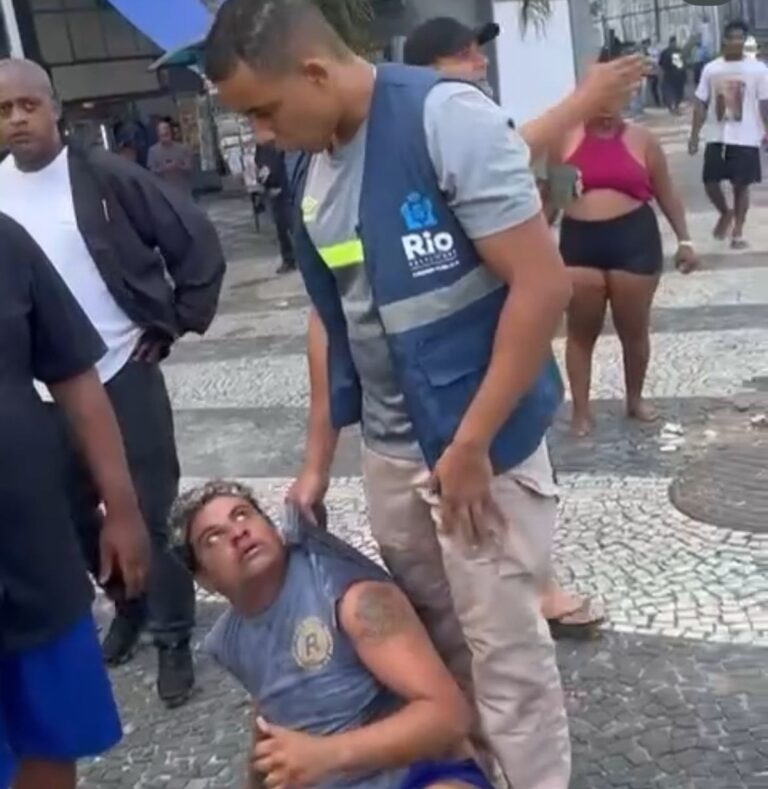 Guardas Municipais e ambulantes entram em conflito no Largo da Carioca