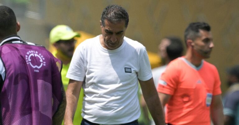 Renato Paiva se diz ‘orgulhoso’ do Botafogo no Mundial: ‘Somos um time em construção’