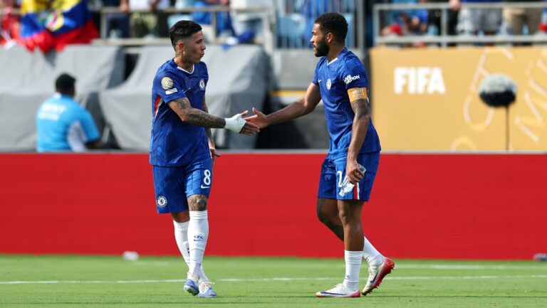 Chelsea supera paralisação e Benfica, e vai enfrentar Palmeiras no Mundial