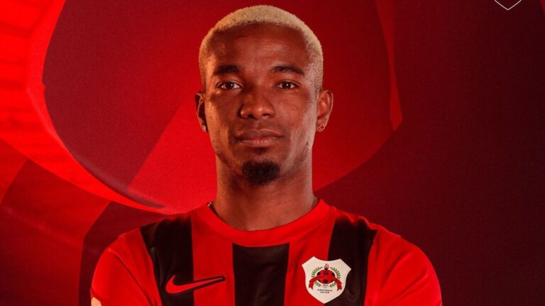 Vasco avança na questão financeira e se aproxima de acerto com Thiago Mendes